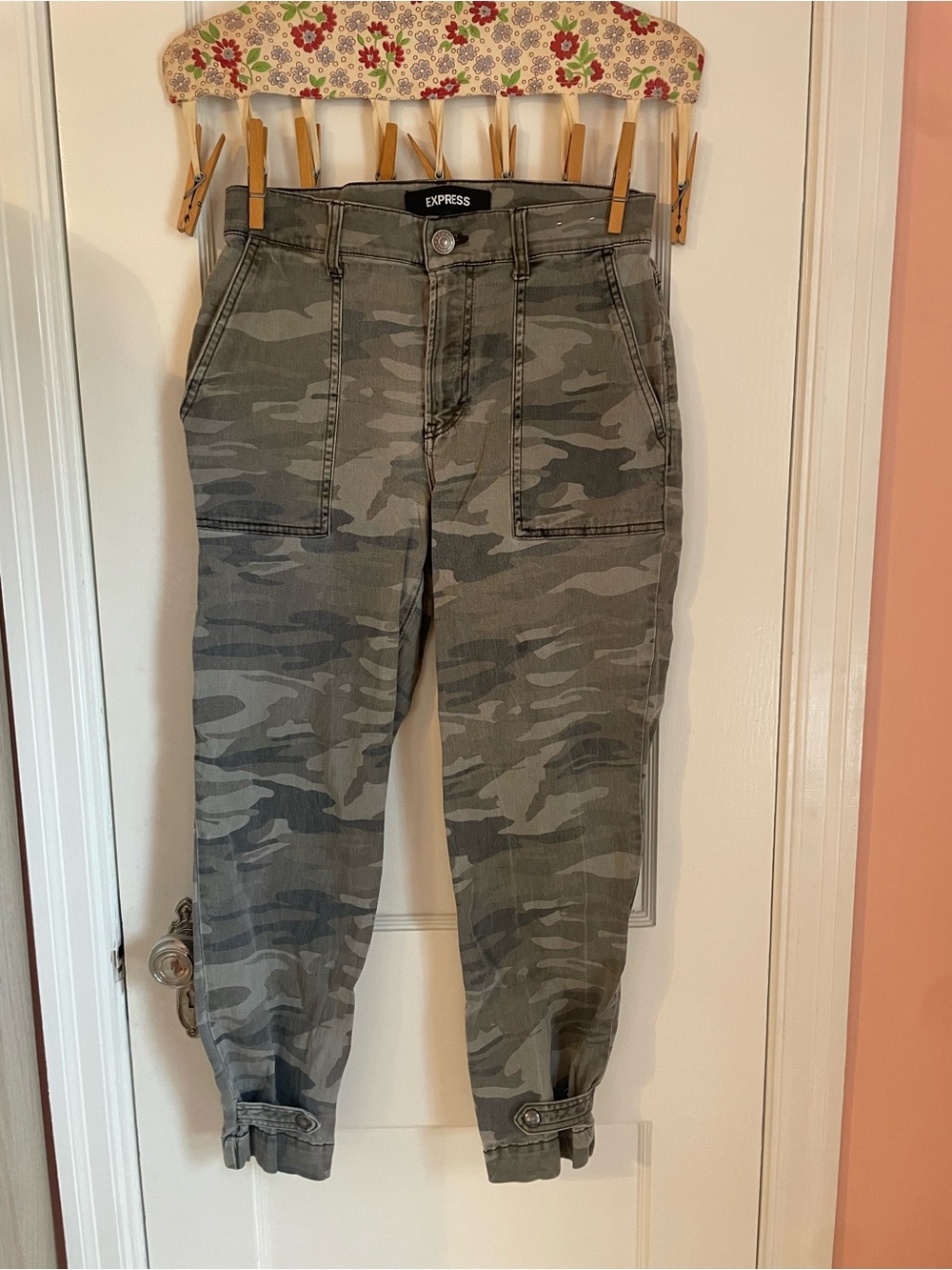 Express Olive Gray Camo Utility Pants
